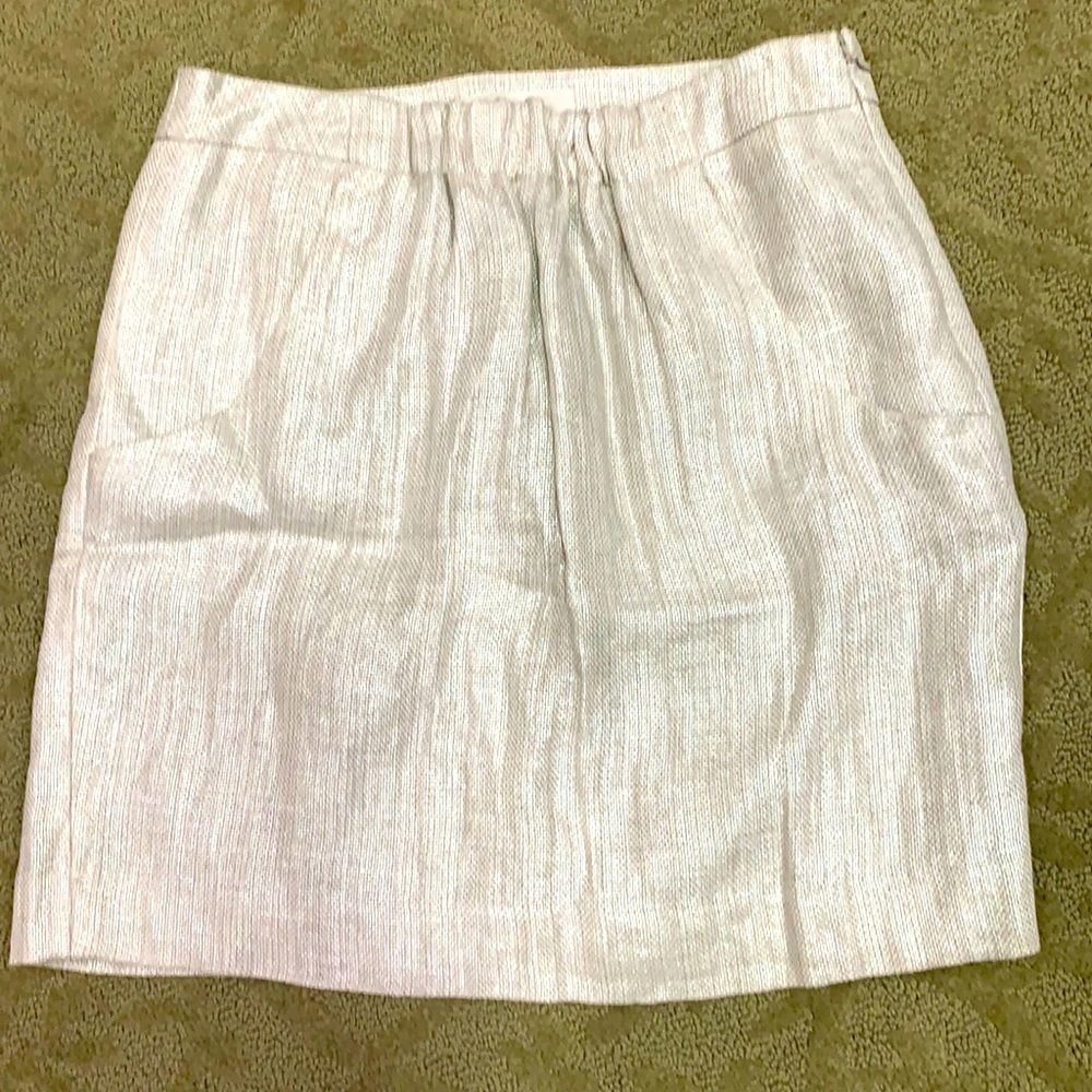 3/$30 Ann Taylor Loft Shimmering Gray Skirt Size 0 Perfect for the office
